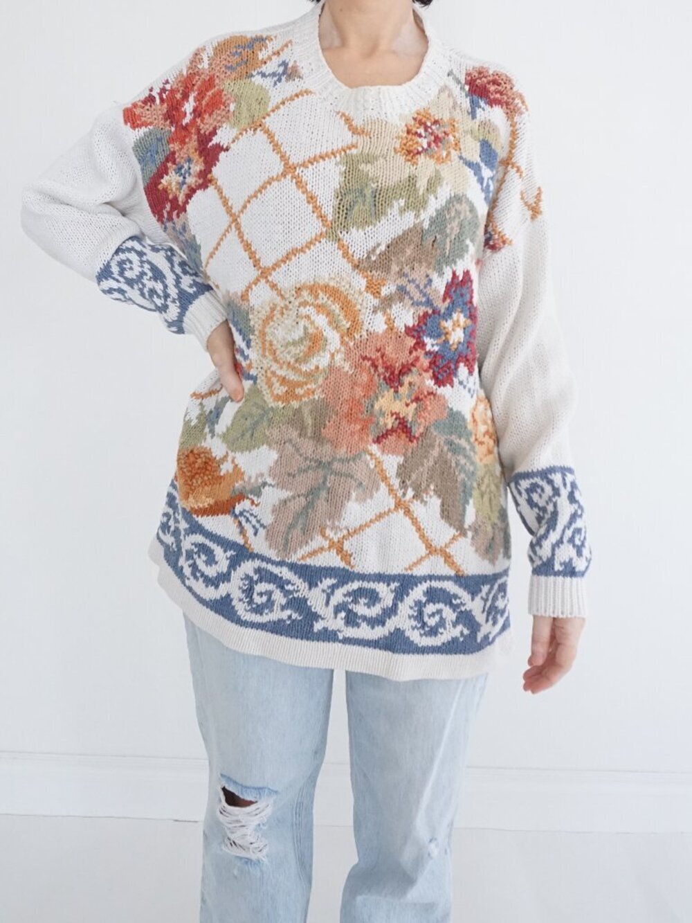 Vintage Heirloom Collectibles Cream Floral Tapestry Knit Cottage Garden Sweater